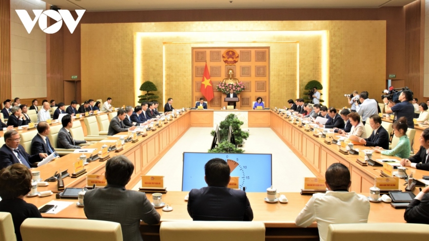 PM meets leaders of commercial banks on Vietnam Entrepreneurs’ Day